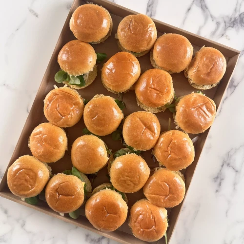 Grignote Traiteur Nantes Planche MINI BUNS 1 2 Grignote Traiteur Nantes Planche MINI BUNS 1 2